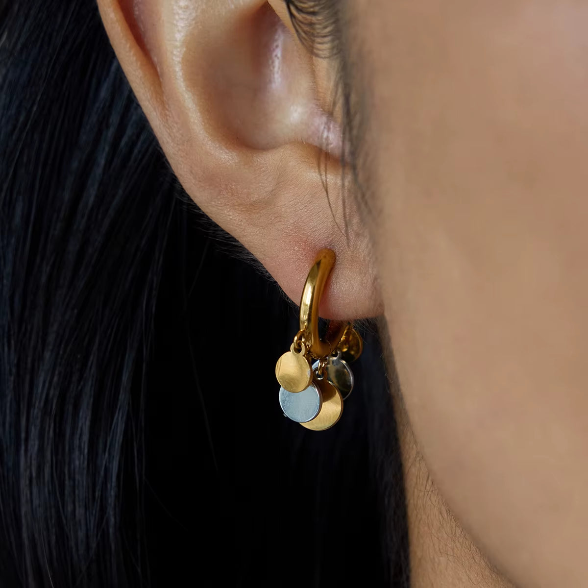 Youthway Classic Round Sequins Pendant Clip Earrings For Women Minimalist 18K Gold Plated Stainless Steel Earrings Jewelry Gift