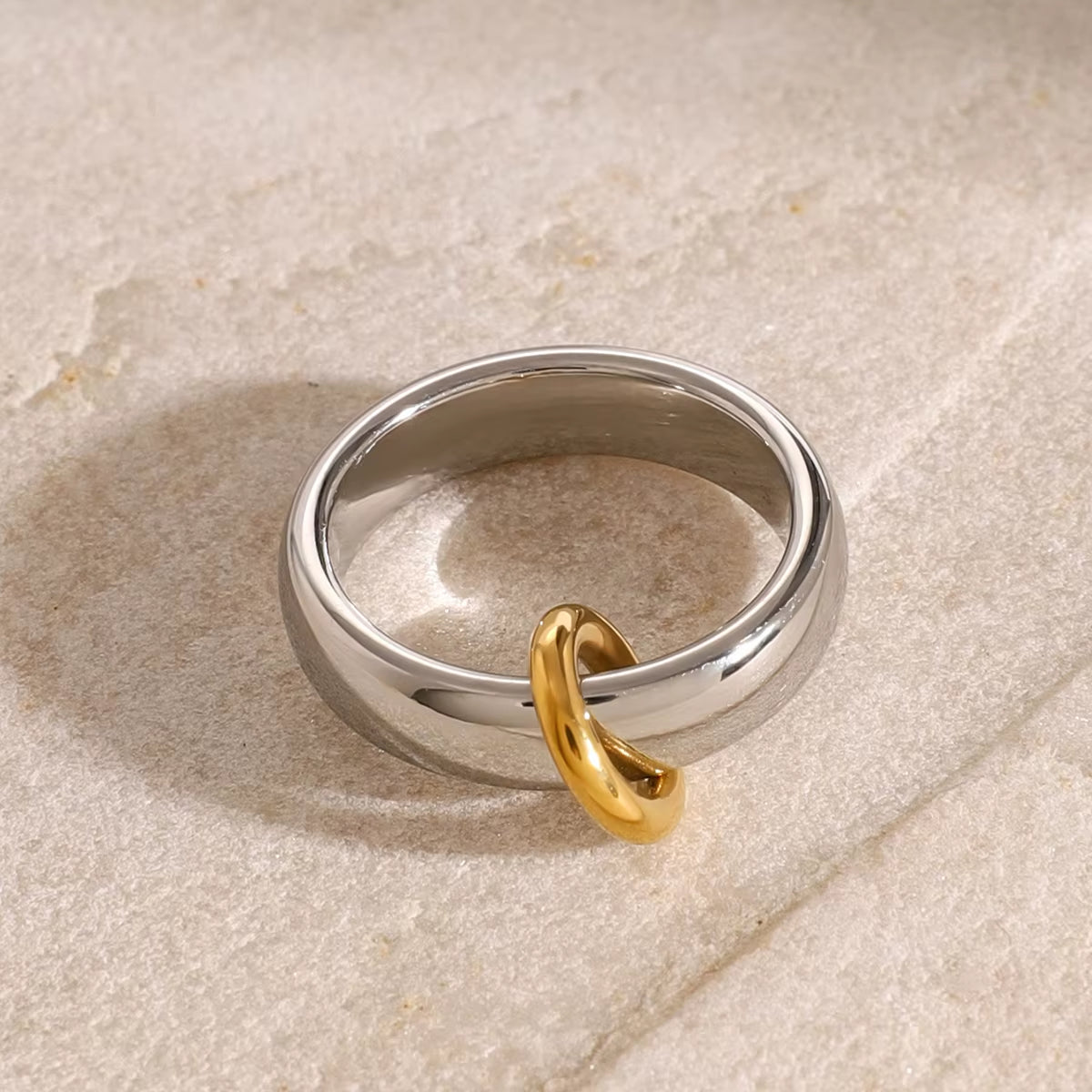 Youthway Personality 18K PVD Plated Gold Silver Colorblock Simple Single Hoop Dangle Dune Ring New Charm Women Statement Jewelry