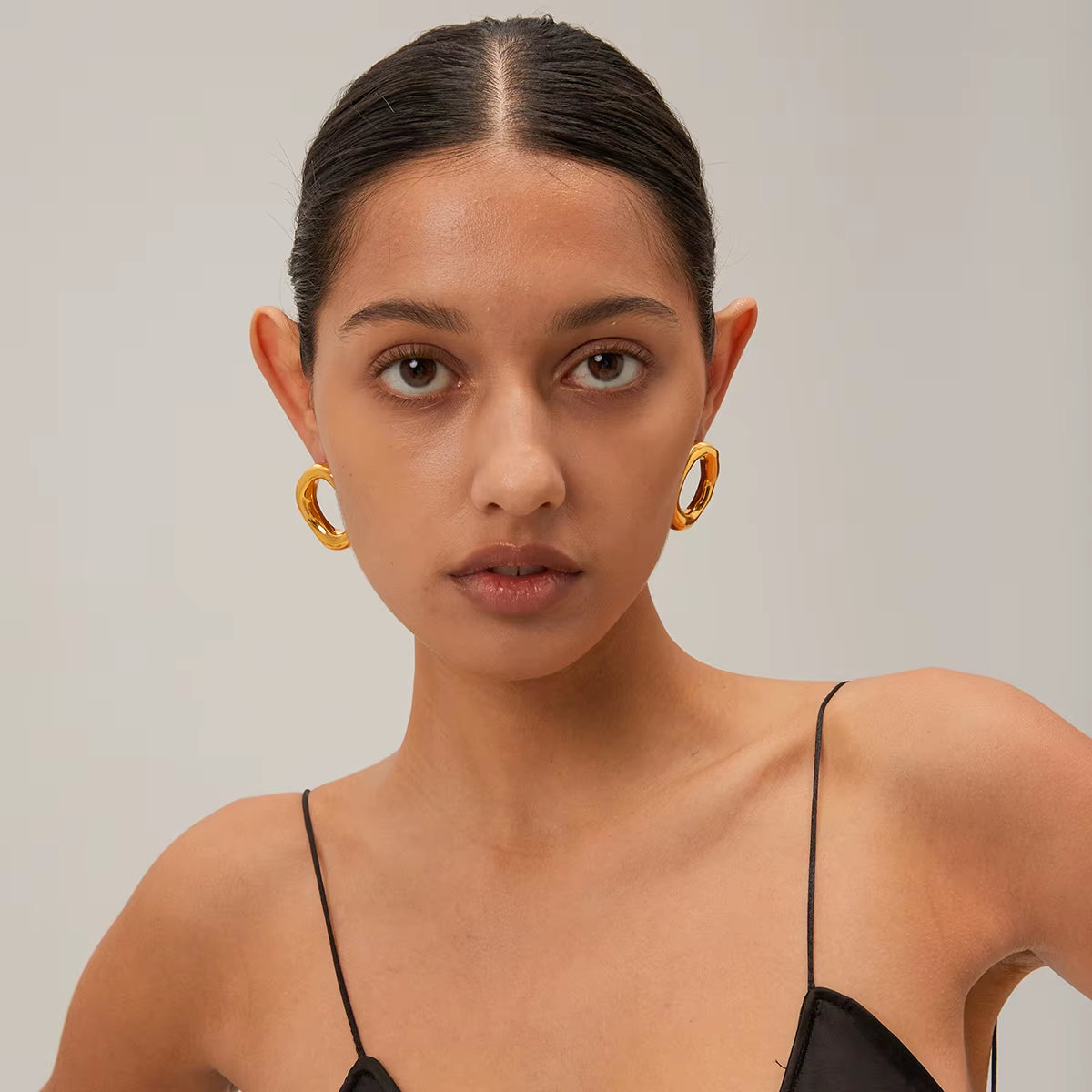 Youthway Glossy Minimalist Stainless Steel Oval Hollow Stud Earrings for Women Waterproof Popular Jewelry Gift